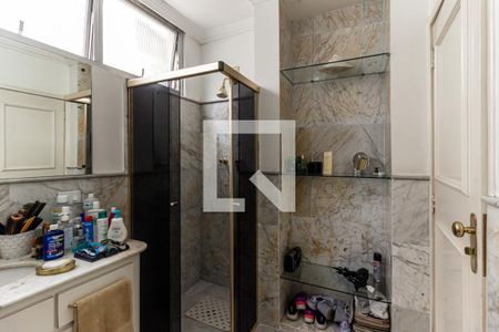 Apartamento para alugar com 209m², 3 quartos e 2 vagas Apartamento para alugar com 209m², 3 quartos e 2 vagasBanheiro Social