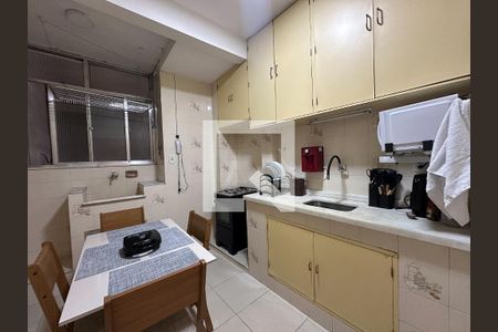 Apartamento à venda com 53m², 2 quartos e sem vagaCozinha