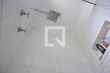 Apartamento à venda com 77m², 3 quartos e 2 vagasBanheiro da Suíte