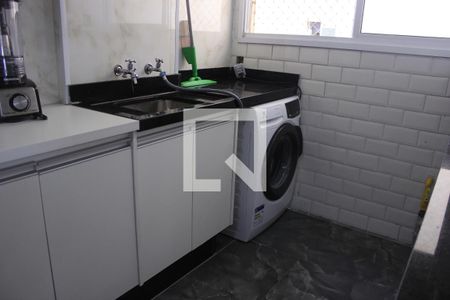 Apartamento à venda com 77m², 3 quartos e 2 vagasÁrea de Serviço