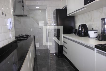 Apartamento à venda com 77m², 3 quartos e 2 vagasCozinha