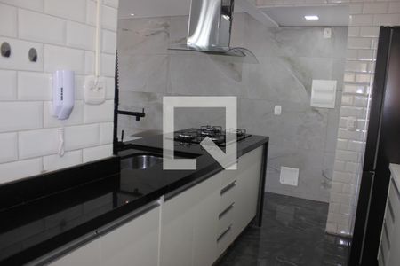 Apartamento à venda com 77m², 3 quartos e 2 vagasCozinha