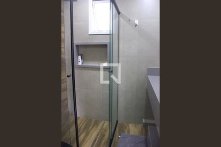 Apartamento à venda com 77m², 3 quartos e 2 vagasBanheiro 1