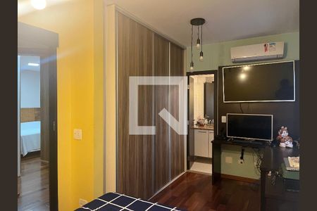 Apartamento à venda com 205m², 3 quartos e 4 vagasSuíte 1