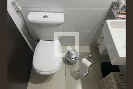 Apartamento à venda com 205m², 3 quartos e 4 vagasBanheiro da Suíte 2