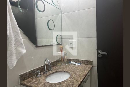 Apartamento à venda com 205m², 3 quartos e 4 vagasBanheiro da Suíte 3