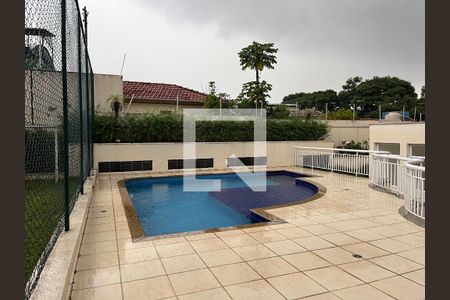 Apartamento à venda com 205m², 3 quartos e 4 vagasÁrea comum - Piscina