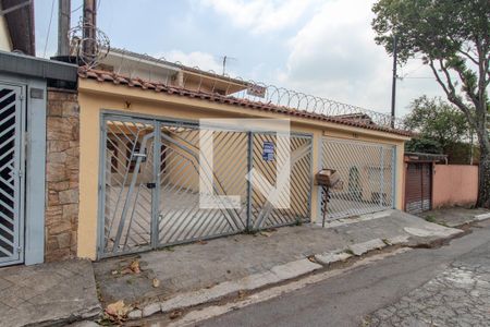 Casa para alugar com 170m², 4 quartos e 2 vagasFachada