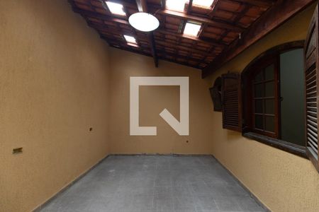 Casa para alugar com 170m², 4 quartos e 2 vagasQuintal