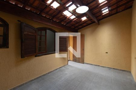 Casa para alugar com 170m², 4 quartos e 2 vagasQuintal
