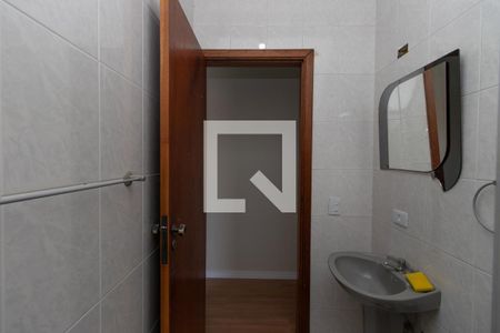 Casa para alugar com 170m², 4 quartos e 2 vagasBanheiro Social