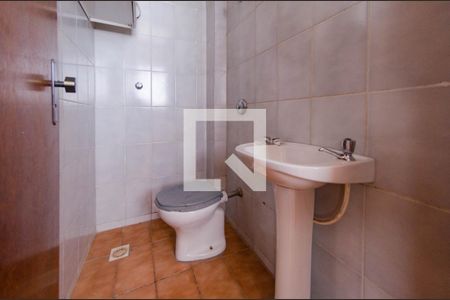 Apartamento à venda com 80m², 2 quartos e 1 vaga Apartamento à venda com 80m², 2 quartos e 1 vagaBanheiro de serviço