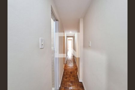 Corredor de apartamento à venda com 3 quartos, 90m² em Laranjeiras, Rio de Janeiro