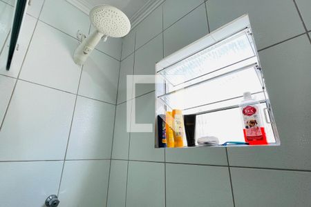 Banheiro da Suíte de casa para alugar com 1 quarto, 50m² em Jardim Jovaia, Guarulhos