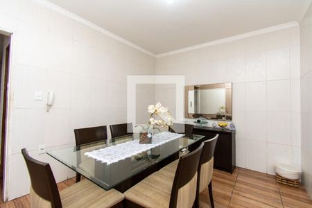 Casa à venda com 128m², 3 quartos e 1 vagaCopa