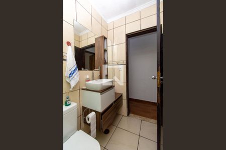 Casa à venda com 128m², 3 quartos e 1 vagaBanheiro