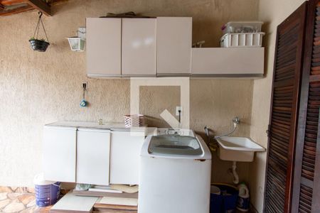 Casa à venda com 128m², 3 quartos e 1 vagaÁrea de Serviço