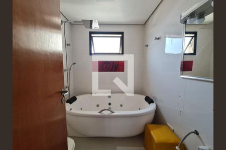 Apartamento à venda com 50m², 3 quartos e 3 vagasBanheiro da Suíte