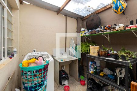 Casa à venda com 120m², 5 quartos e 3 vagasCasa 1 - Área de serviço