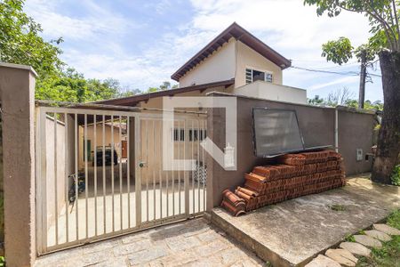 Casa à venda com 120m², 5 quartos e 3 vagasFachada