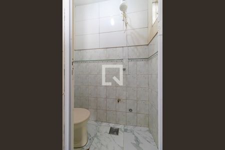 Casa à venda com 120m², 5 quartos e 3 vagasCasa 3 - Banheiro