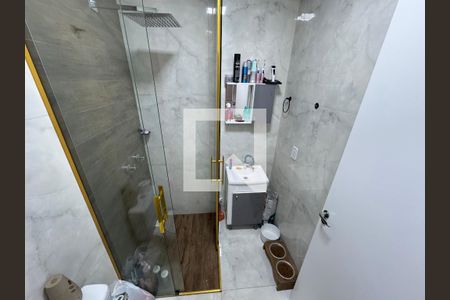 Casa à venda com 110m², 3 quartos e 3 vagasBanheiro 2