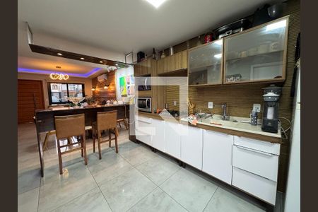 Casa à venda com 110m², 3 quartos e 3 vagasCozinha