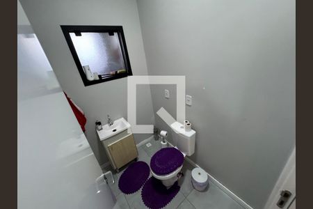 Casa à venda com 110m², 3 quartos e 3 vagasBanheiro de Serviço