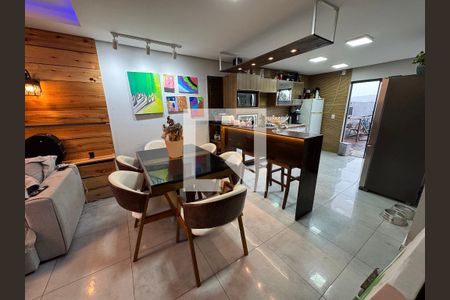 Casa à venda com 110m², 3 quartos e 3 vagasCopa