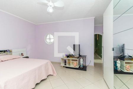 Casa à venda com 320m², 3 quartos e 2 vagas Casa à venda com 320m², 3 quartos e 2 vagasQuarto 1 - Suíte