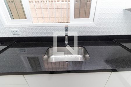 Casa à venda com 320m², 3 quartos e 2 vagas Casa à venda com 320m², 3 quartos e 2 vagasCozinha - Torneira