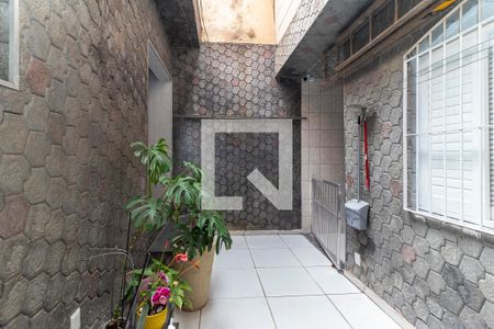 Casa à venda com 320m², 3 quartos e 2 vagas Casa à venda com 320m², 3 quartos e 2 vagasQuintal