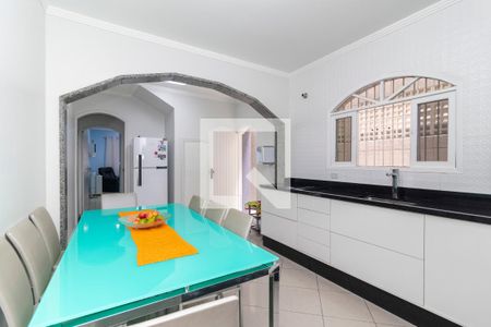 Casa à venda com 320m², 3 quartos e 2 vagas Casa à venda com 320m², 3 quartos e 2 vagasCozinha