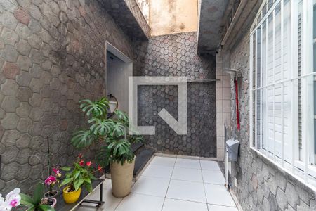 Casa à venda com 320m², 3 quartos e 2 vagas Casa à venda com 320m², 3 quartos e 2 vagasQuintal