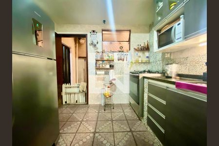 Casa à venda com 231m², 3 quartos e 3 vagasCozinha