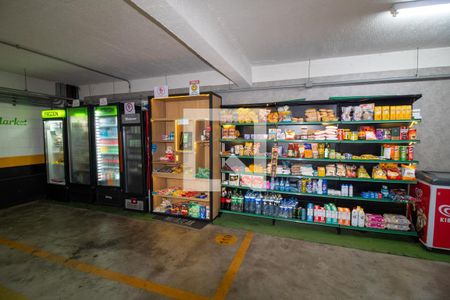 Apartamento para alugar com 32m², 1 quarto e 1 vaga Apartamento para alugar com 32m², 1 quarto e 1 vagaÁrea comum - Minimercado