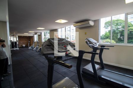 Apartamento para alugar com 32m², 1 quarto e 1 vaga Apartamento para alugar com 32m², 1 quarto e 1 vagaÁrea comum - Academia