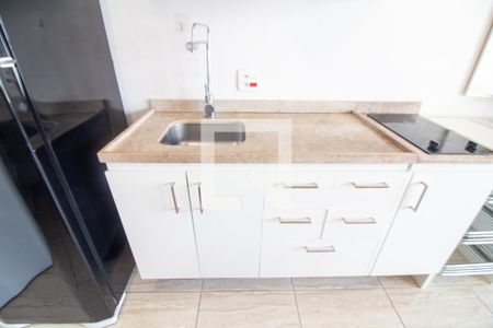 Apartamento para alugar com 32m², 1 quarto e 1 vaga Apartamento para alugar com 32m², 1 quarto e 1 vagaCozinha - Armários