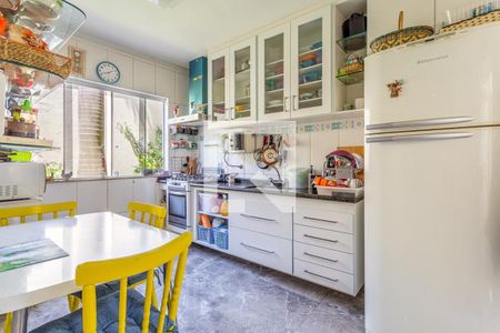 Casa à venda com 174m², 3 quartos e 2 vagas