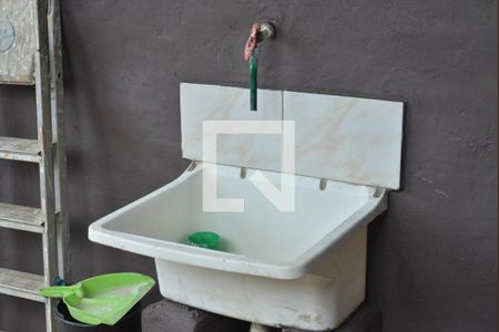 Casa à venda com 50m², 2 quartos e 1 vagaÁrea de Serviço