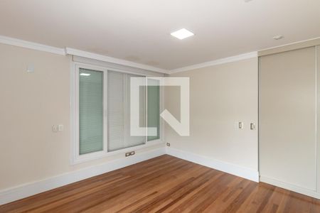 Casa à venda com 600m², 4 quartos e 3 vagasQuarto 4