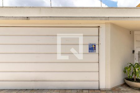 Casa à venda com 600m², 4 quartos e 3 vagasFachada