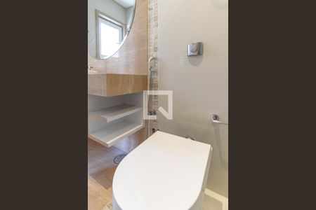 Casa à venda com 600m², 4 quartos e 3 vagasBanheiro do Quarto 2