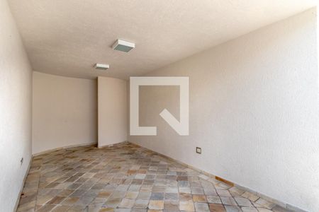 Casa à venda com 600m², 4 quartos e 3 vagasGaragem