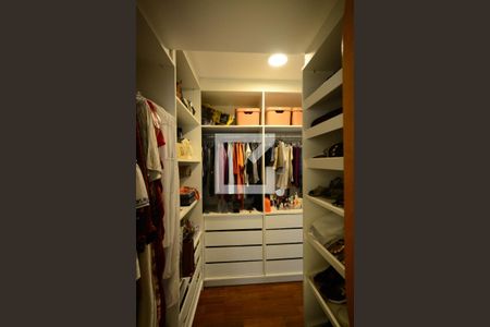 Apartamento à venda com 208m², 4 quartos e 3 vagasSuíte