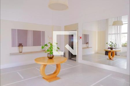 Apartamento à venda com 208m², 4 quartos e 3 vagas Apartamento à venda com 208m², 4 quartos e 3 vagasHall de Entrada