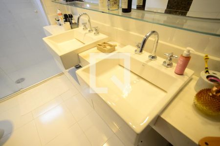 Apartamento à venda com 208m², 4 quartos e 3 vagasSuíte