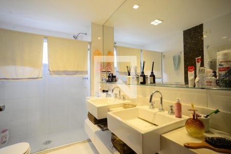 Apartamento à venda com 208m², 4 quartos e 3 vagasSuíte