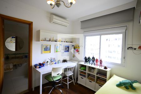 Apartamento à venda com 208m², 4 quartos e 3 vagasSuíte 2
