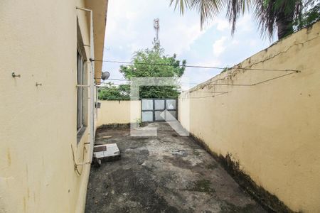 Casa para alugar com 110m², 2 quartos e 2 vagas Casa para alugar com 110m², 2 quartos e 2 vagasQuintal
